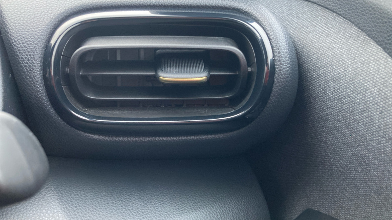 Toyota Yaris Cross 1.5 Hybrid Dynamic 5dr CVT Hybrid Estate